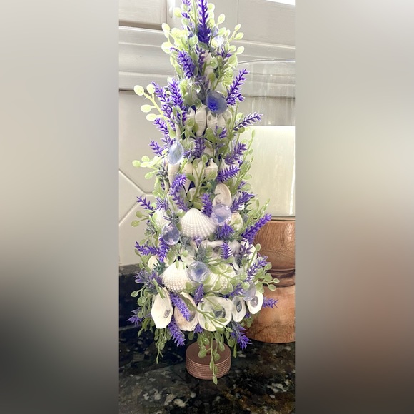 Handmade shell tree decor - Picture 5 of 5